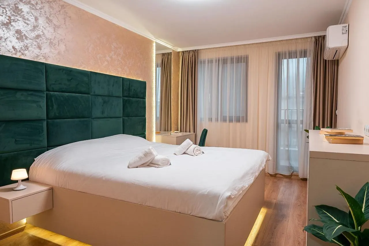 One-Bedroom Apartment With Free Parking, Free Gym Pass And Office Setup Plovdiv