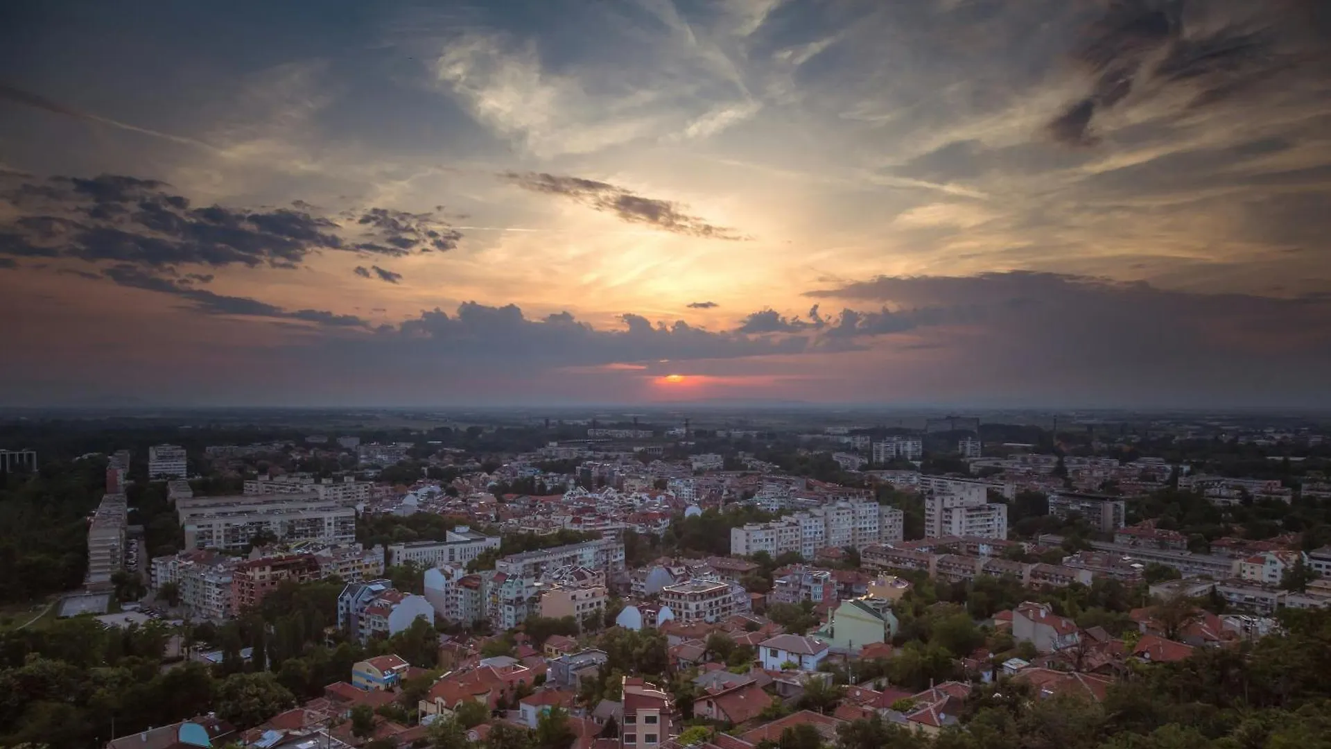 One-Bedroom Apartment With Free Parking, Free Gym Pass And Office Setup Plovdiv 0*,  Bulgaria
